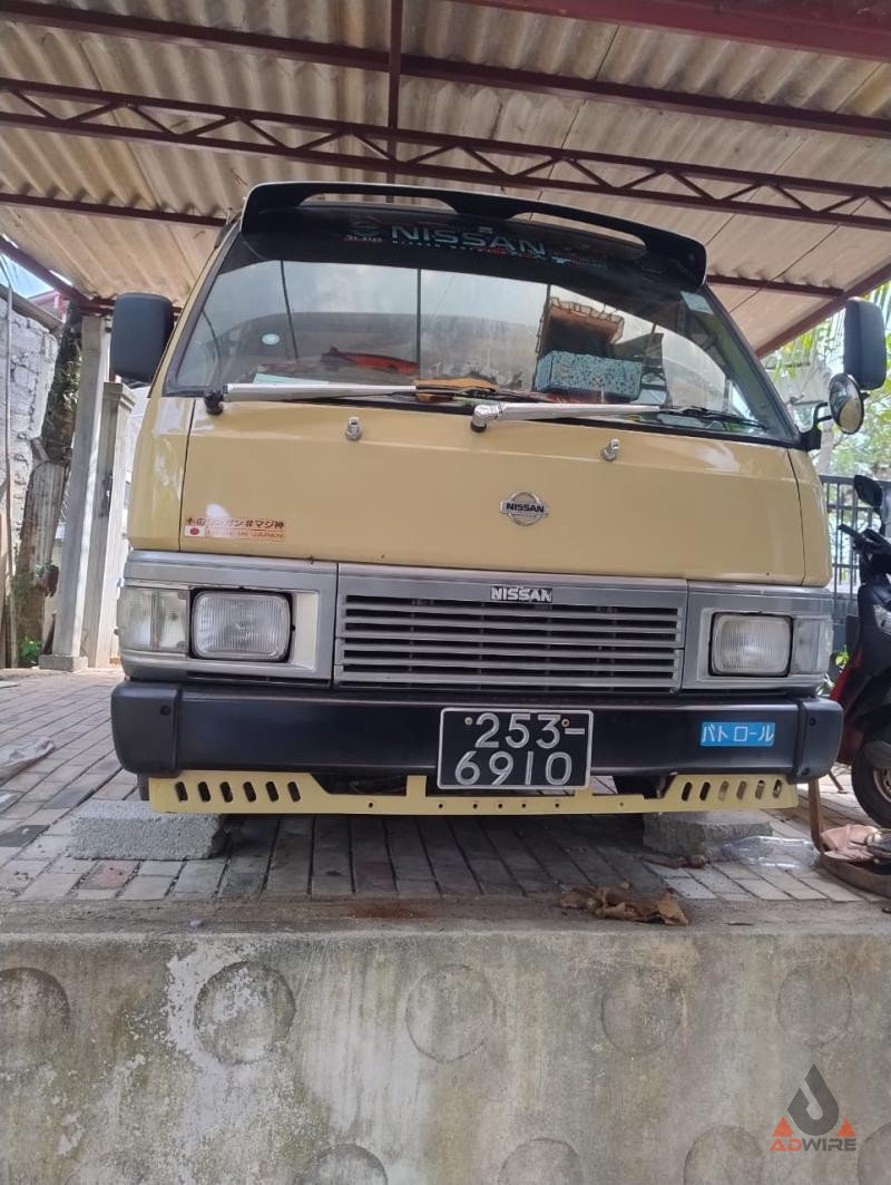 Nissan Caravan Short Model For Sale